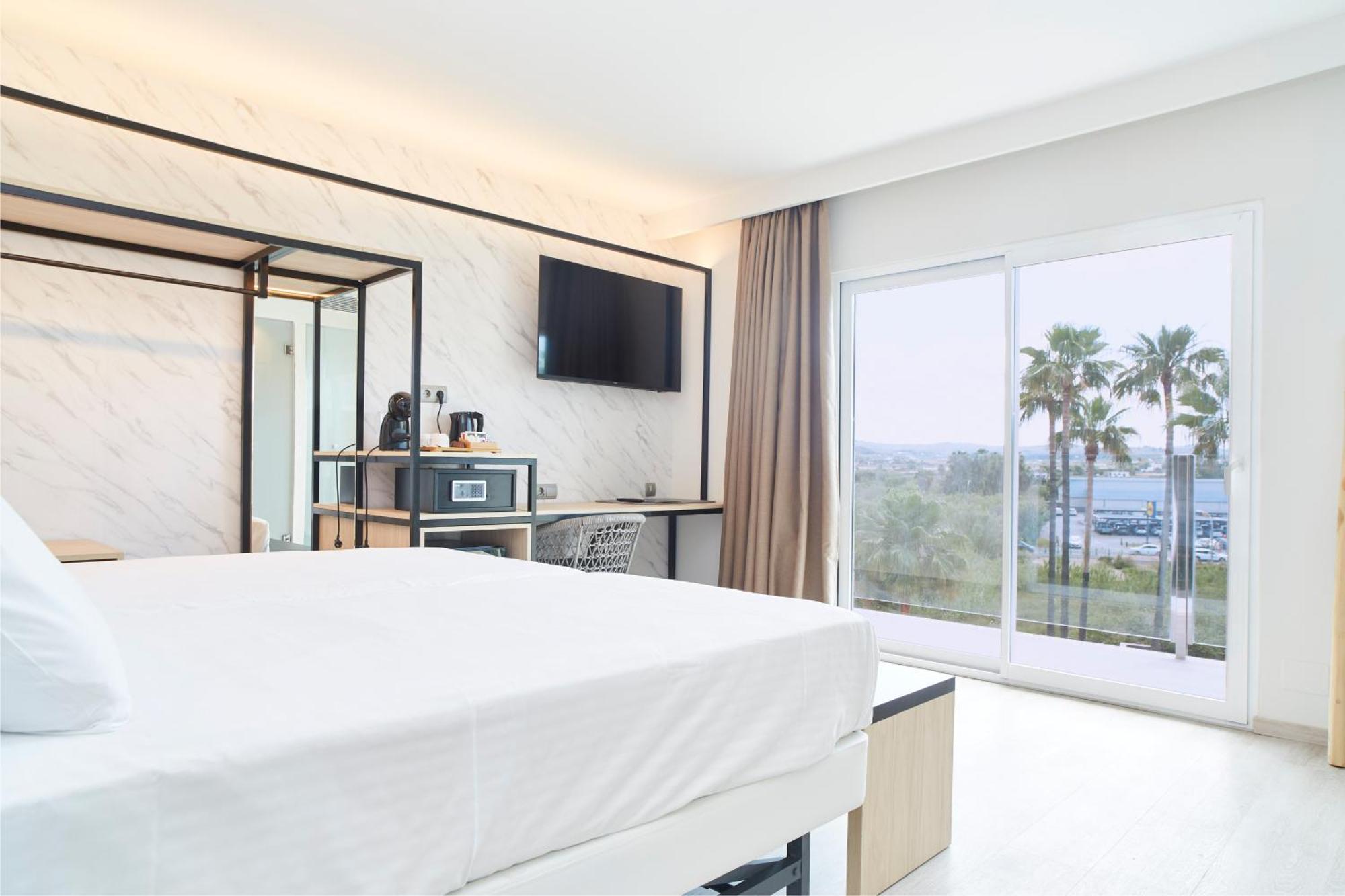Invisa Hotel Es Pla - Adults Only San Antonio  Luaran gambar
